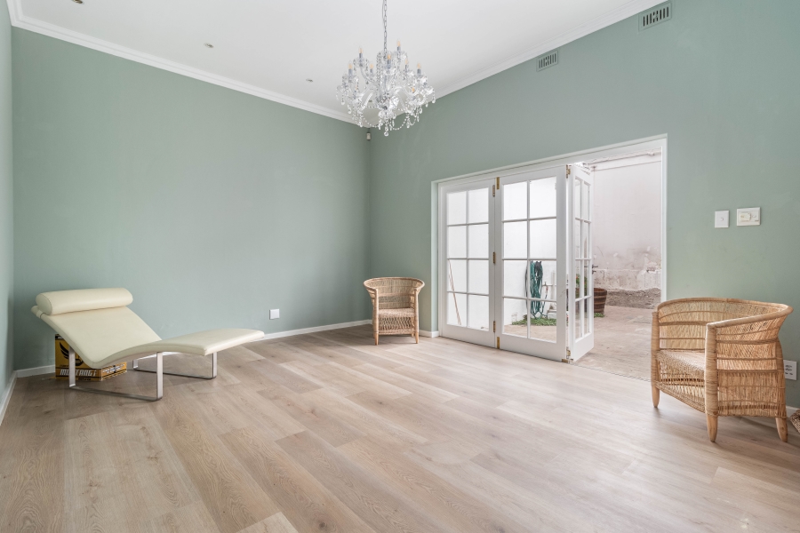 To Let 2 Bedroom Property for Rent in Sea Point Western Cape